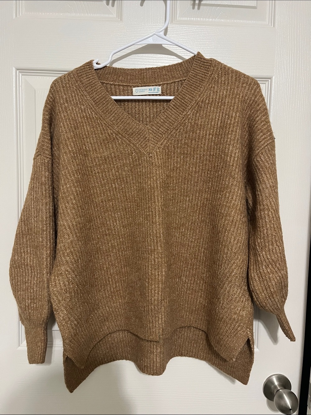 Primark V-Neck Ribbed Oversized Sweater in Brown